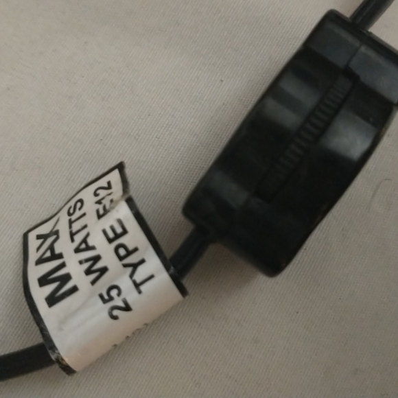 Natural Pink  HIMALAYAN salt Lamp on Wood Base 2 Setting Low / High Switch 8.5" - Picture 9 of 11